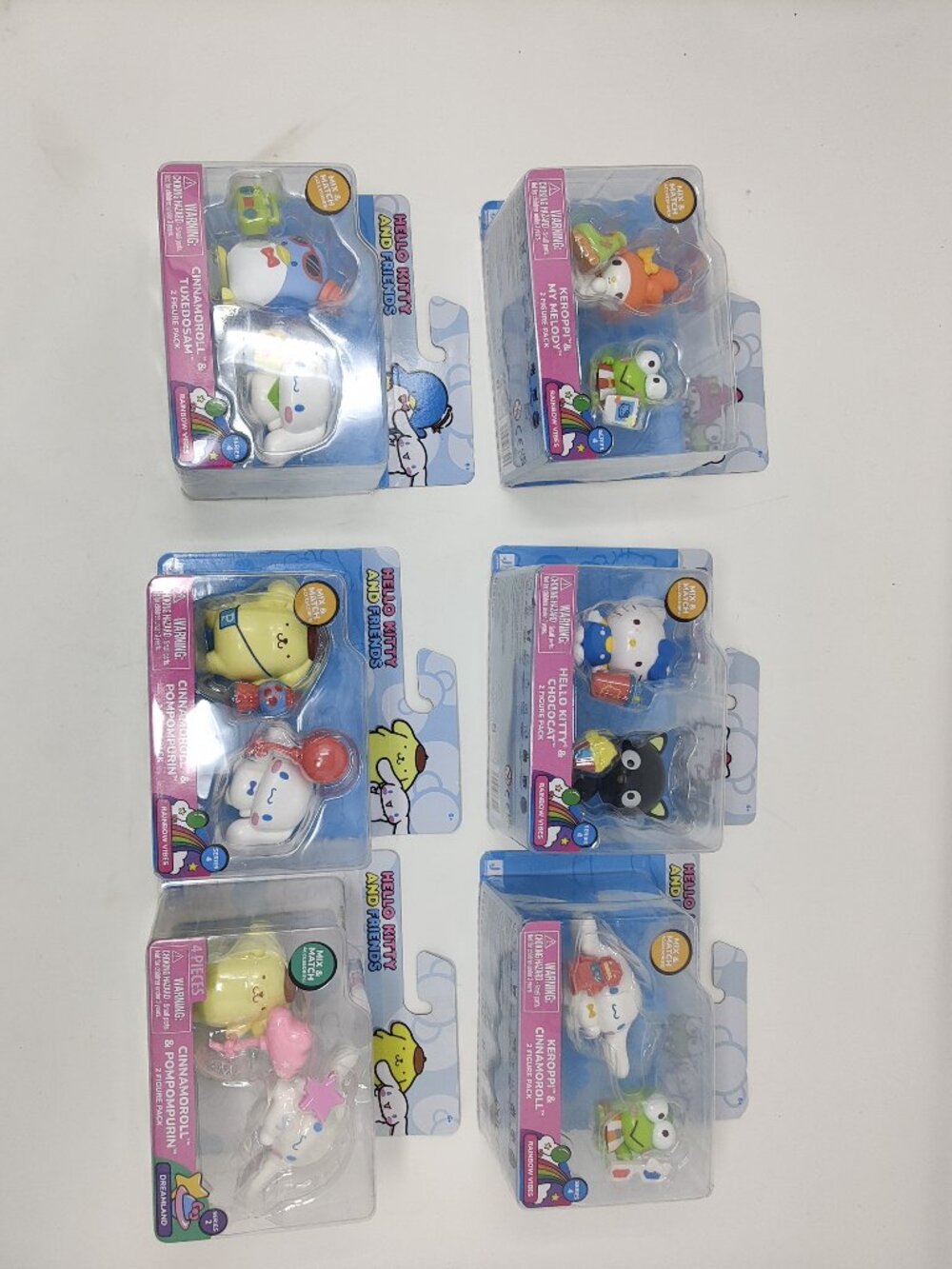 HELLO KITTY AND FRIENDS SERIES 2 PACK Dreamland & Rainbow Vibes Series 2 & 4